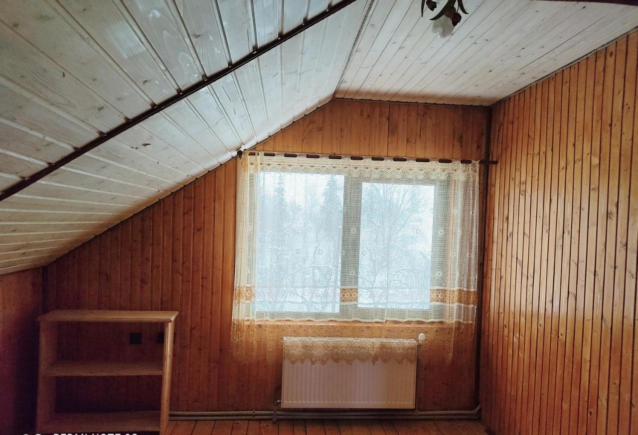 Smerekova Hata Oryavchyk Bagian luar foto